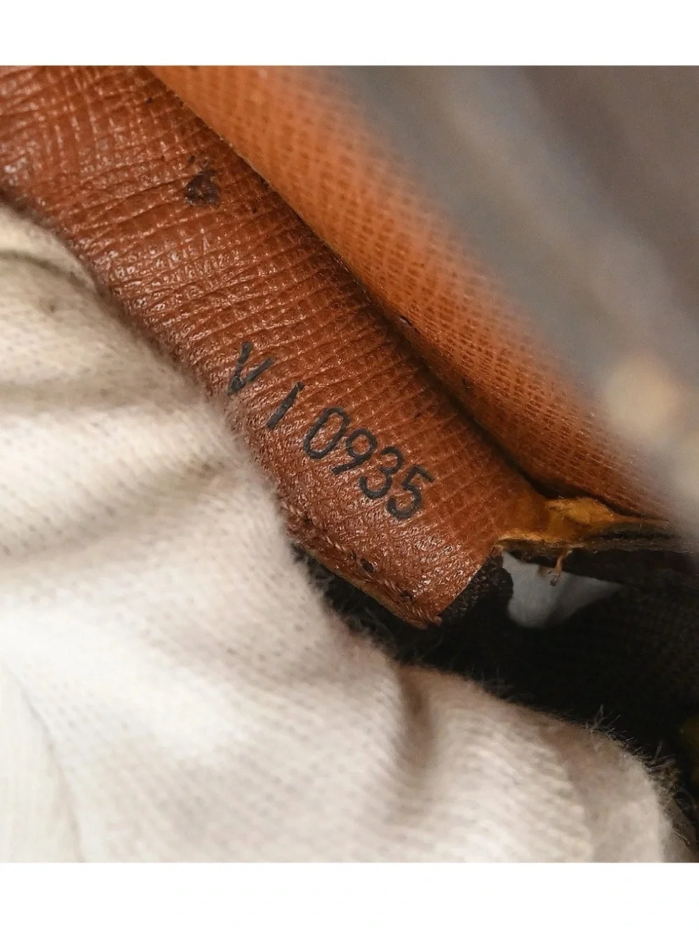 ✅AUTHENTIC✅LOUIS VUITTON BABYLONE SHOULDER BAG